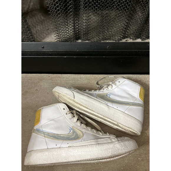 Nike Blazer Mid 77 GS Brushstroke White Royal Tint DX3070-100 Size 6Y wo… - Picture 2 of 7